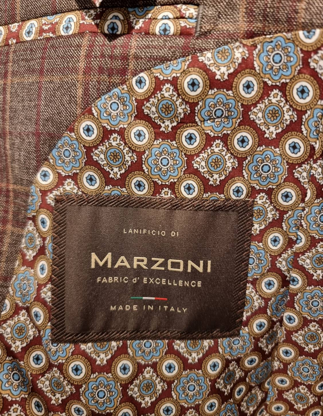 MARZONI 布標與藍紅花紋內裏