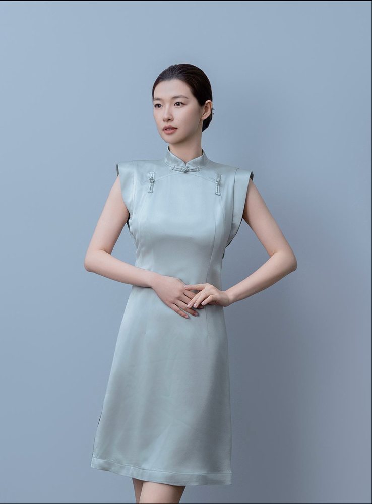 優部瑪尾女裝訂製 青瓷緞面無袖旗袍
